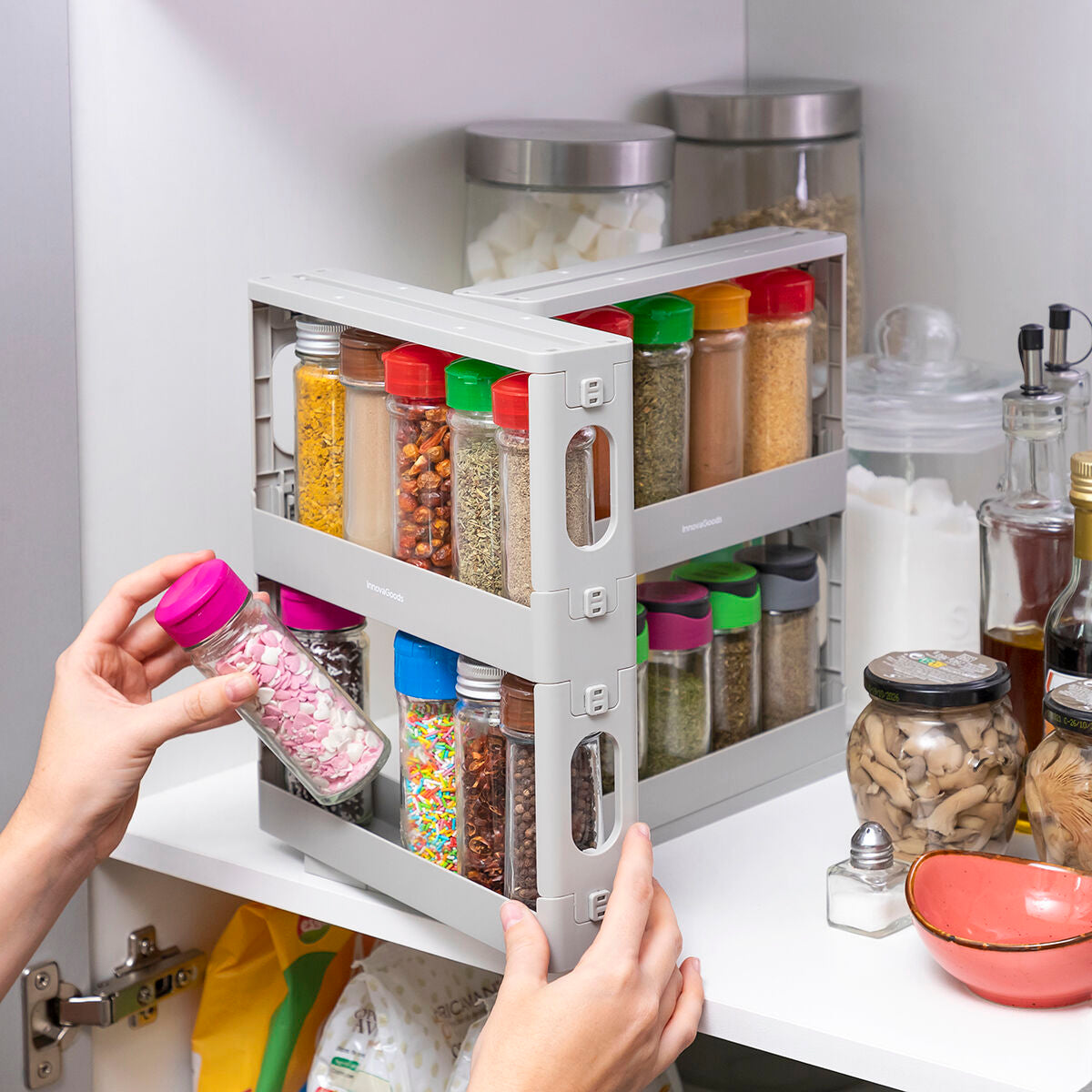 Rangement épices coulissant pivotant InnovaGoods en cuisine