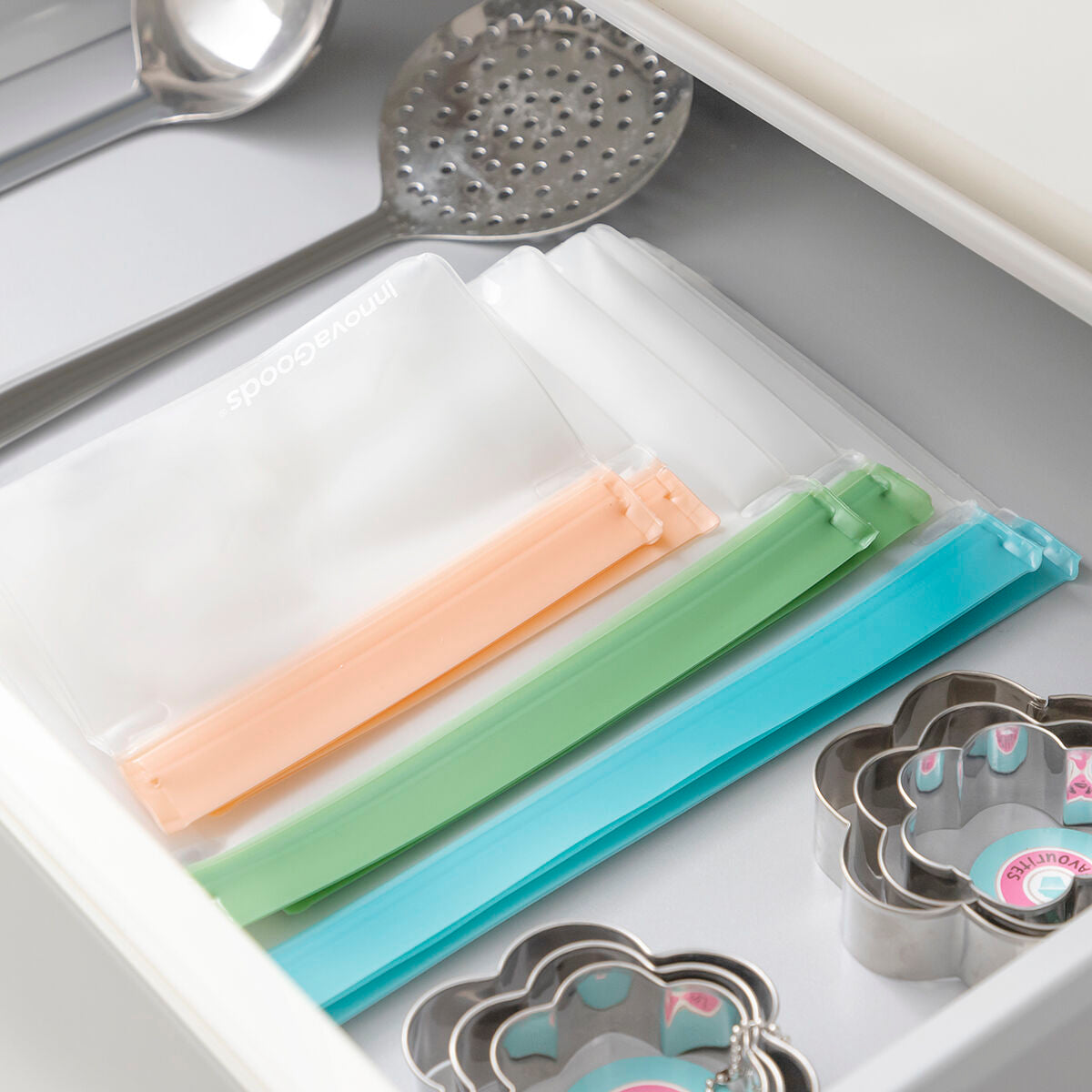 Organisation frigo avec sacs réutilisables zip

