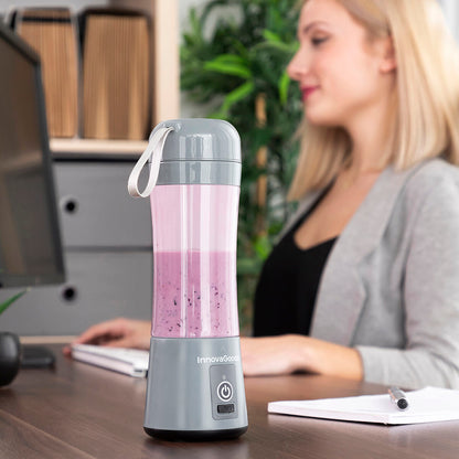 Câble USB du Mixeur portable rechargeable Innovagoods en recharge

