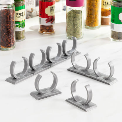 Cuisine bien rangée grâce au porte-épices adhésif divisible InnovaGoods

