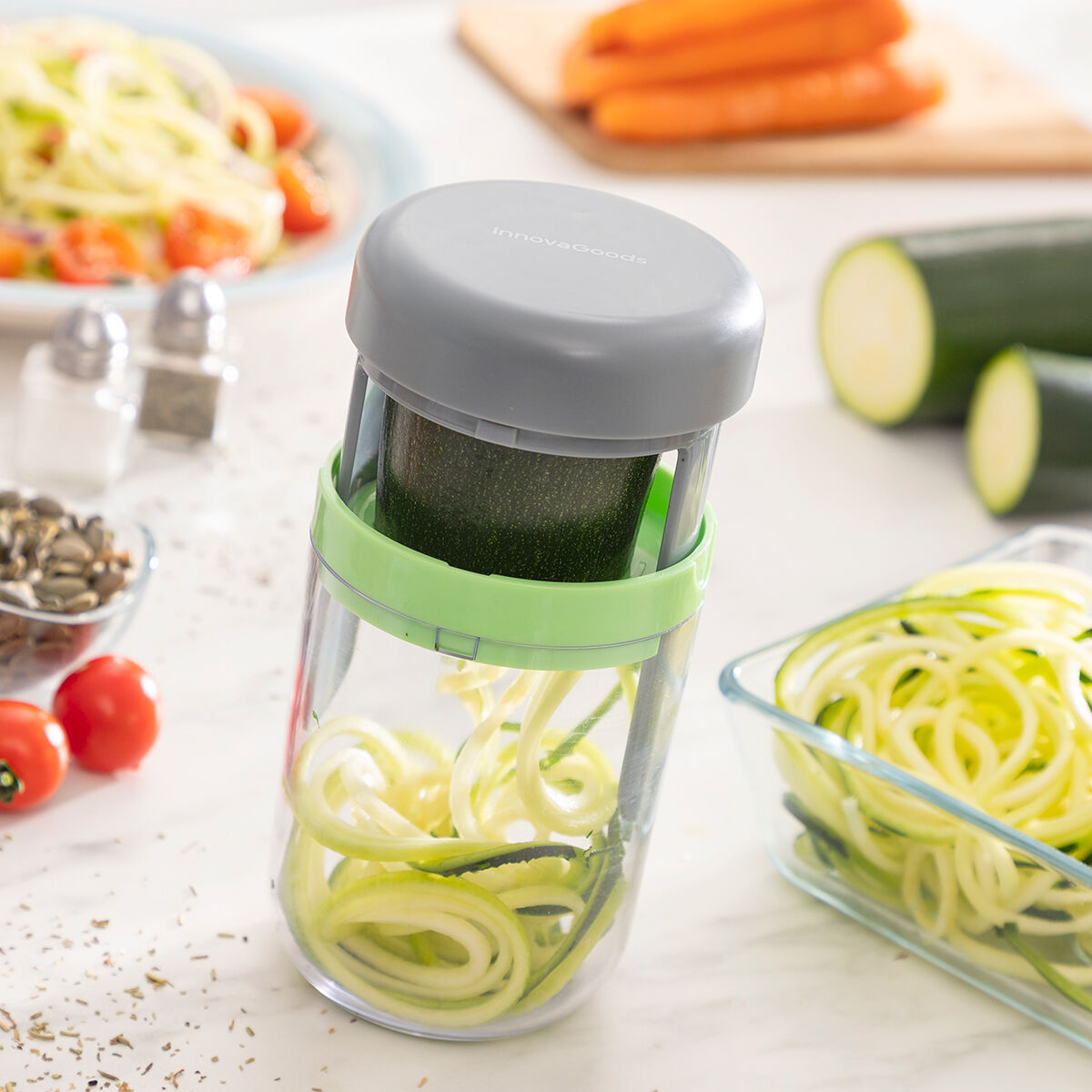Ustensile compact pour courgettes et carottes